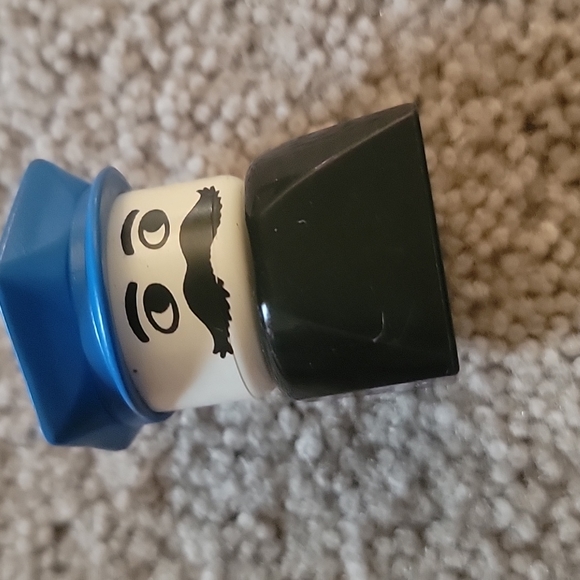 LEGO Duplo Vintage Police Cop Figure Only - Picture 7 of 7